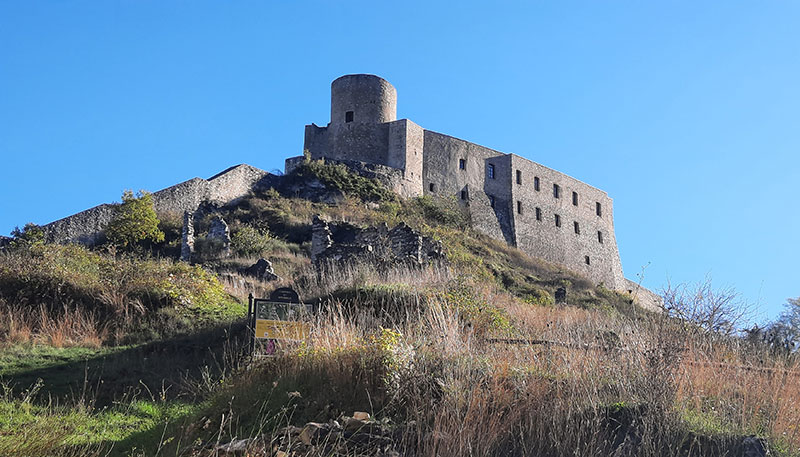 castello caracciolo int web 2 brienza