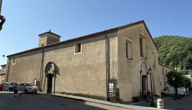 Vista Chiesa di Santa Maria del Piano a Calvello