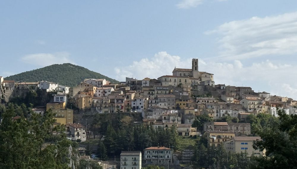 Vista del borgo di Calvello
