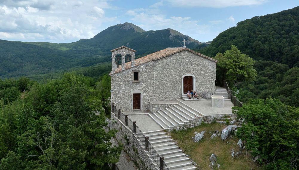 Vista del Santuario della Madonna del Saraceno a Calvello