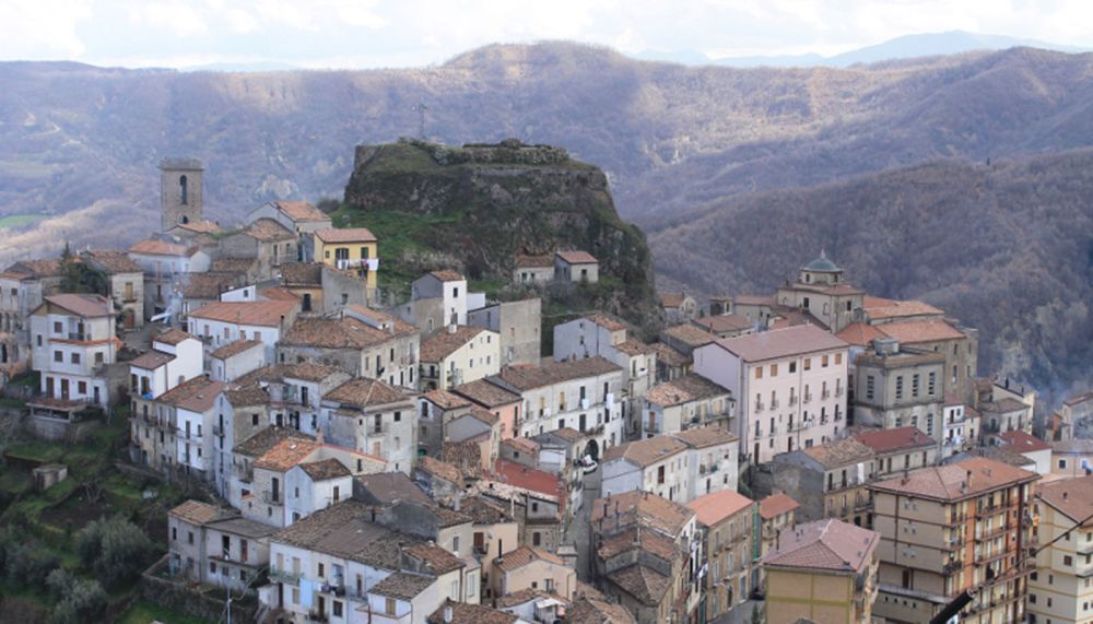 Vista panoramica dall'alto di San Chirico Raparo