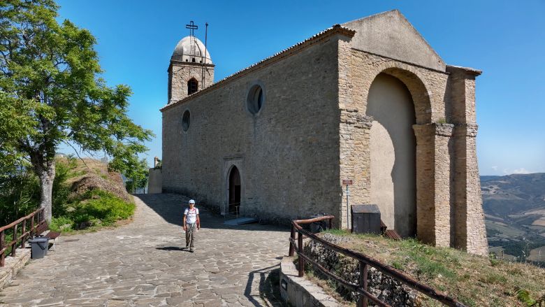 Vista del Santuario di Santa Maria della Seta