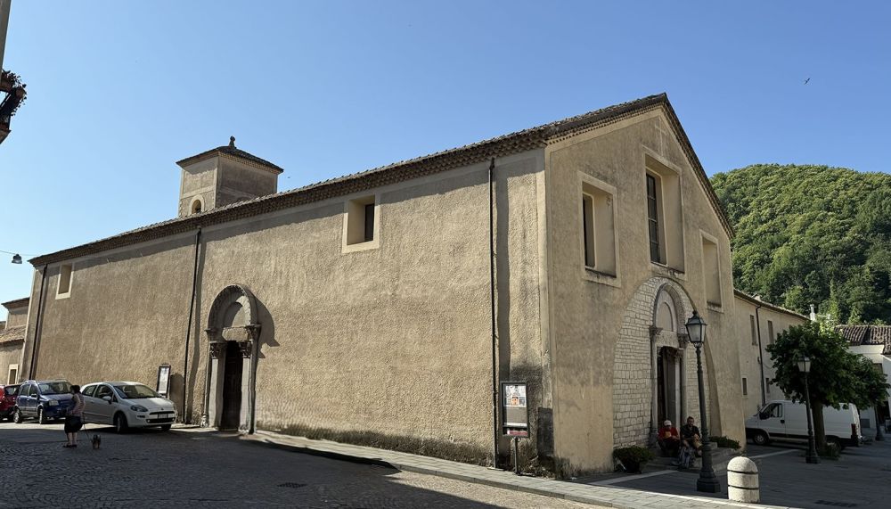 Vista Chiesa di Santa Maria del Piano a Calvello