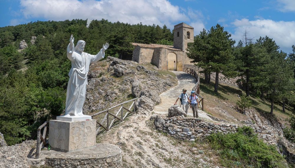 Vista del Santuario della Madonna di Monteforte
